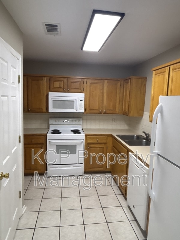 Photo - 1115 Farley Cir
