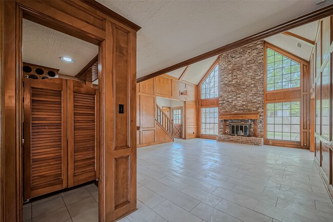 18307 Champion Forest Dr