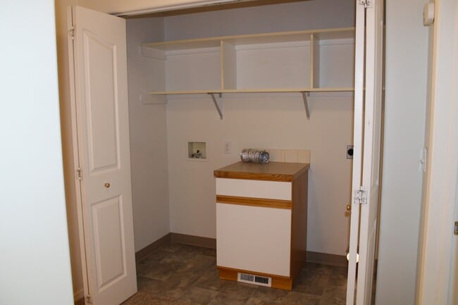 Photo - 1386 Brown St Unit B