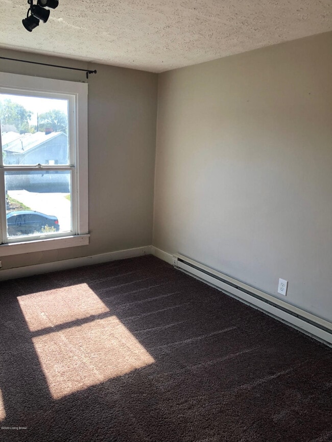 Photo - 630 E Barbee Ave Unidad 2