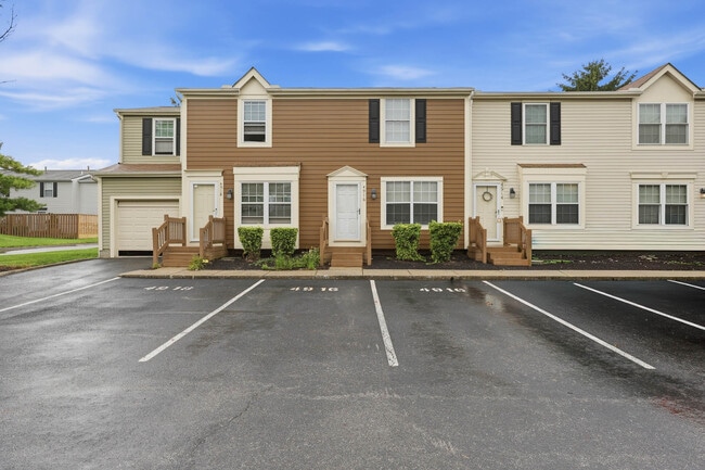 Building Photo - 4916 Stoneybrook Blvd Unit 4916