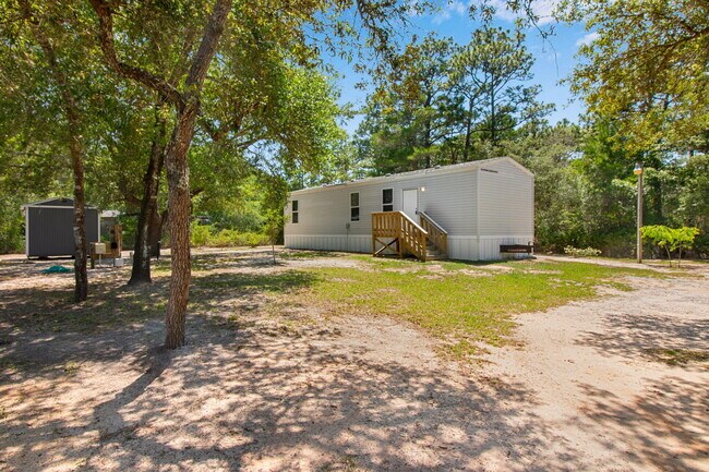Photo - 396 Peachtree Cir