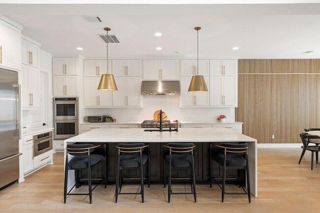 Photo - 802 Geiger Path