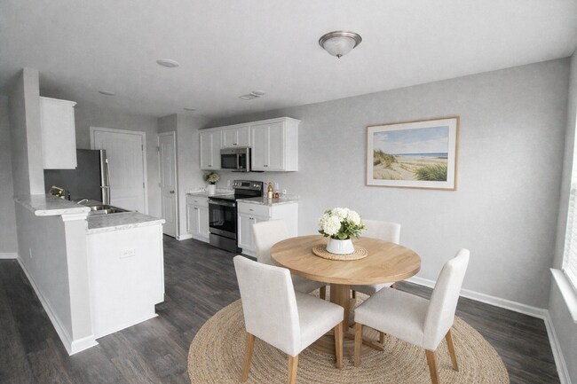 Photo - 211 Evans Ter