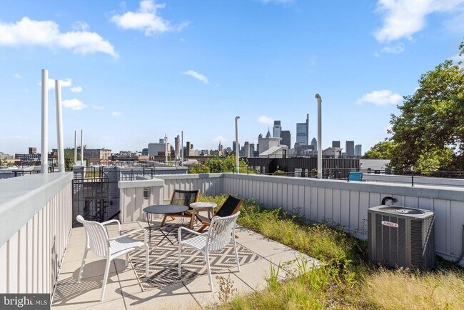 Photo - 815 Perkiomen St