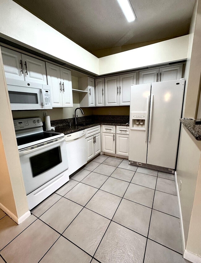 Photo - 15484 Lakes of Delray Blvd Unidad 201