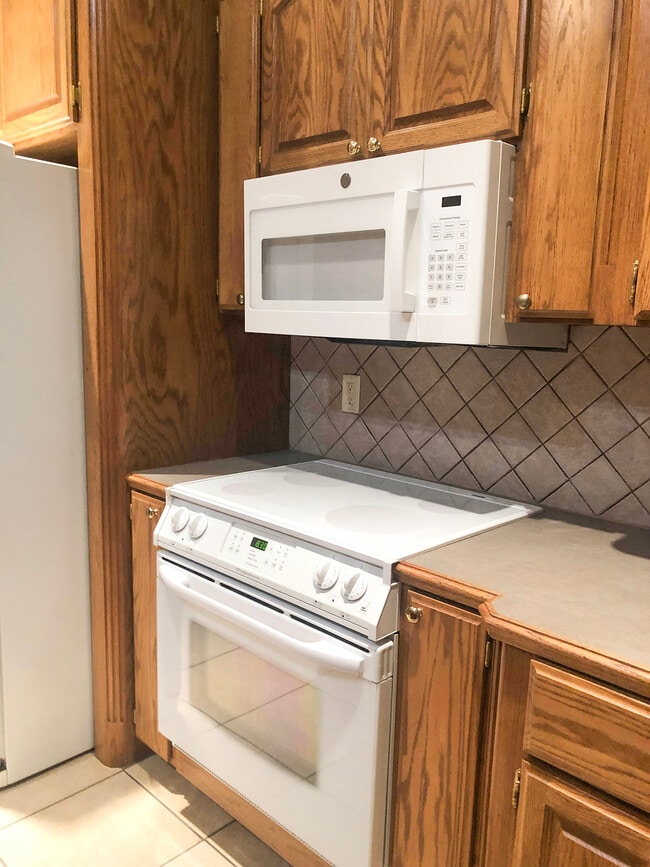 Photo - 2405 Tyler Ln