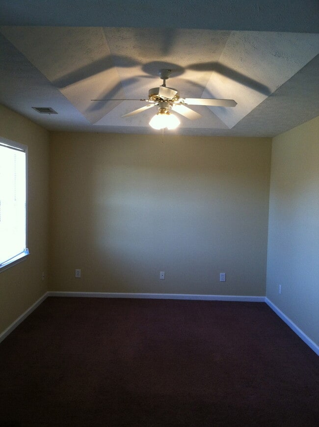 Photo - Duplex in Auburn!