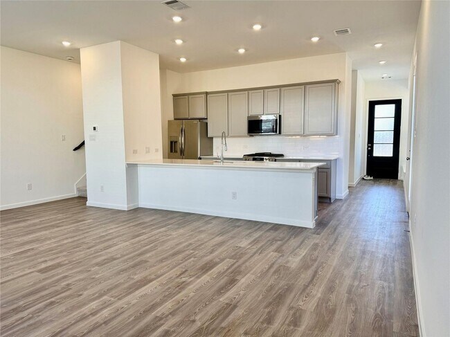 Photo - 5506 Amber Brook Ln