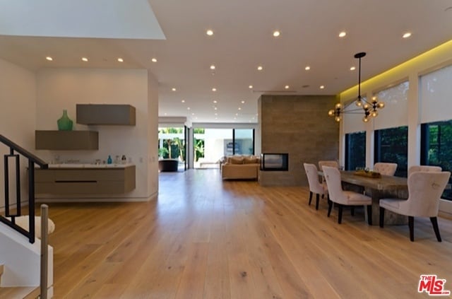 Photo - 307 S Sycamore Ave