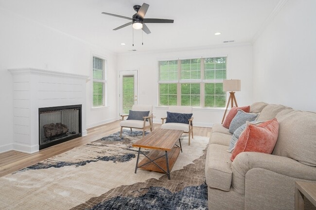 Photo - 116 Nickolas Cir