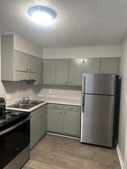 Photo - 363 Highland Ave NW