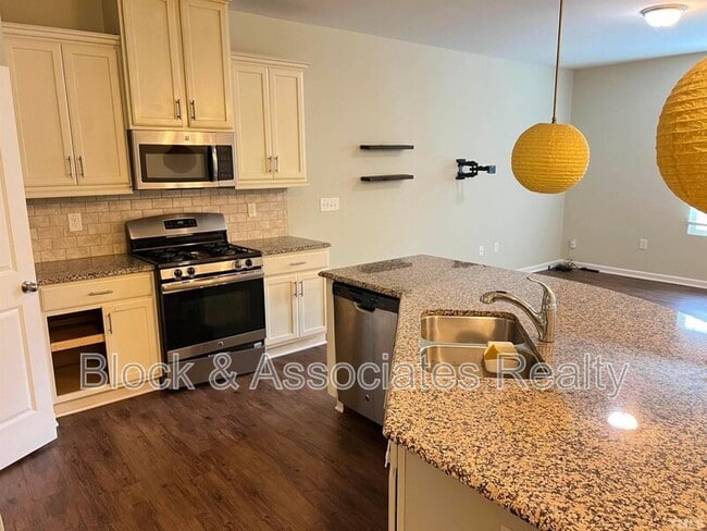 Photo - 228 Traphill Dr
