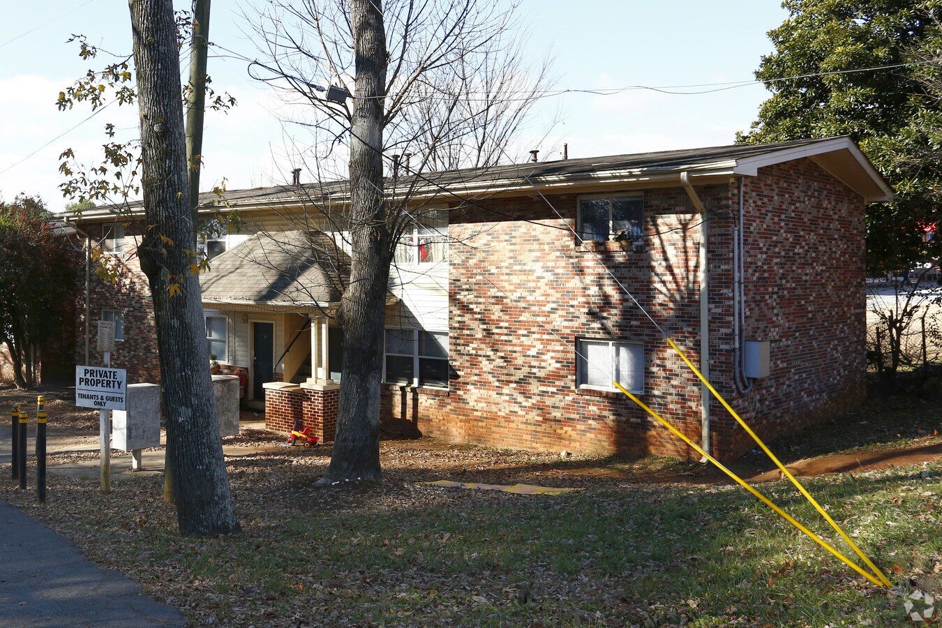 Northwoods Apartments - Northwoods Apartments