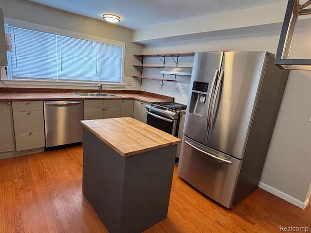 Photo - 2850 Oldsmobile Ave