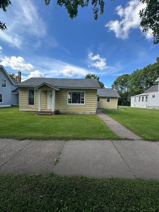 Building Photo - 528 Niagara St Unit 528