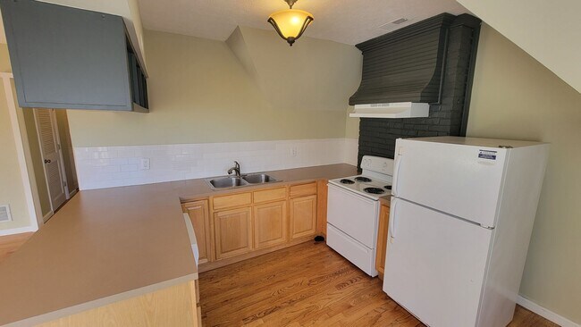 Photo - 1003 S 1st St Unit 1003 S 1st St -  3