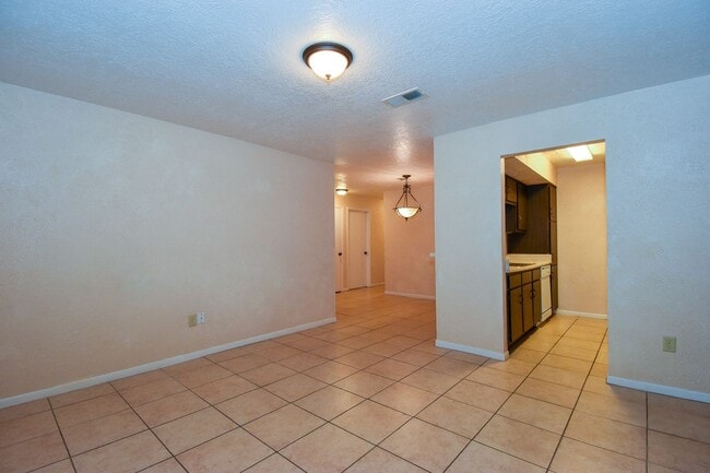 Photo - 3 BEDROOM 2 BATH PATIO HOME WITH  1112 SF