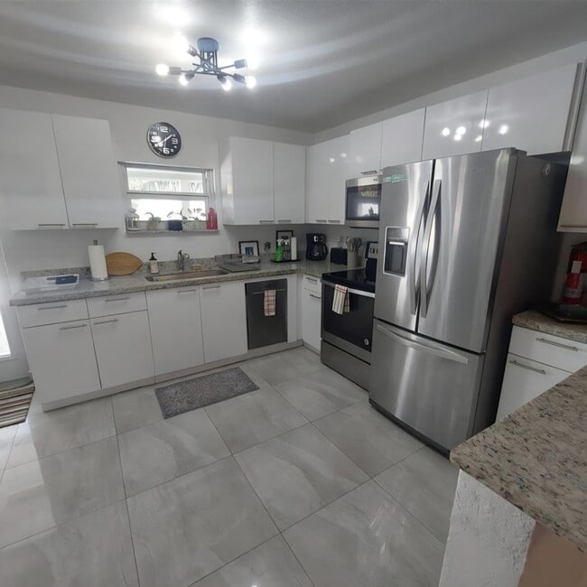 Photo - 1670 NE 1st Ave