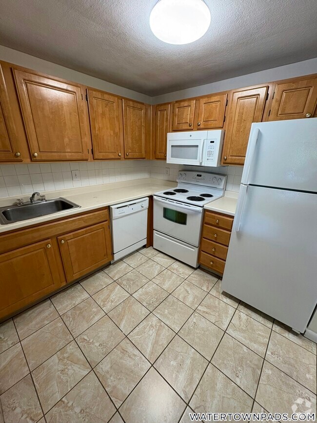 Building Photo - 24 Whites Ave Rental