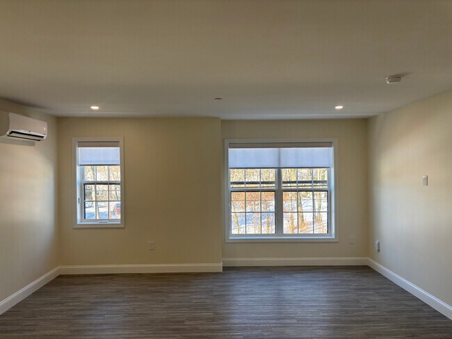 Photo - 725-727 Central Ave Unit 201