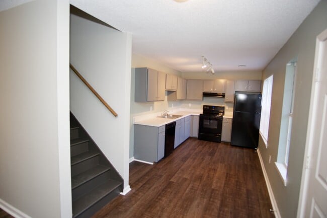 Photo - 138 Welch Place, unit 2 Unit 2