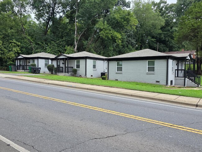 Photo - 2001 Erie St