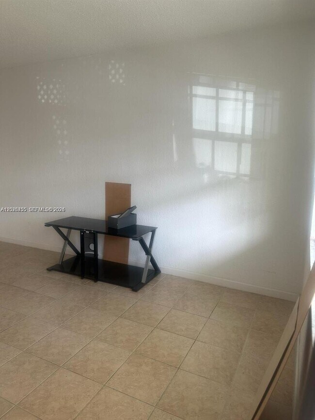 Photo - 2660 NE 8th Ave Unit 107