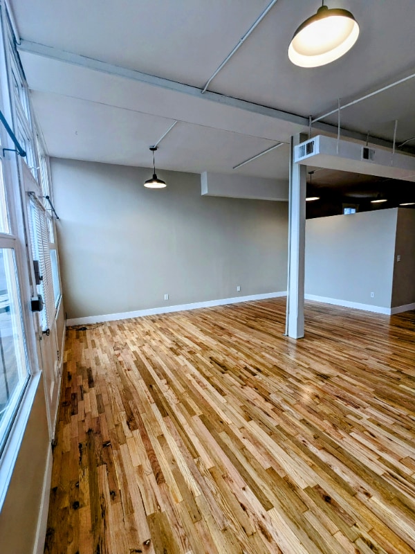 Photo - 4301 Yates St Unit 0