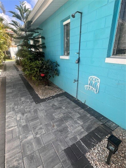 40 82nd Ave Unidad `1