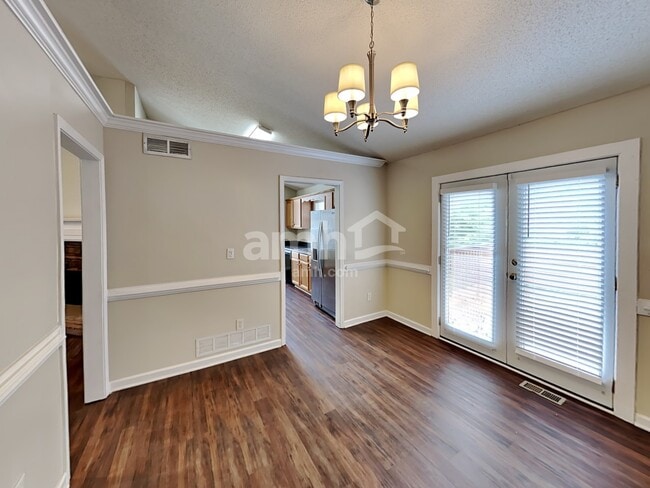 Photo - 172 Barrington Ln