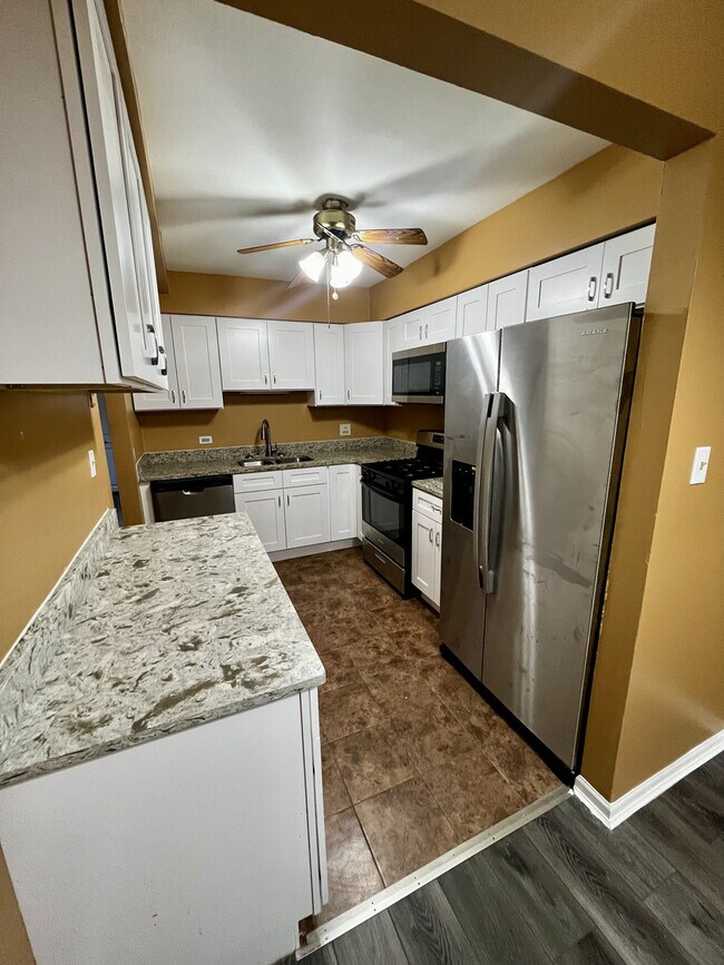 Photo - 120 S La Londe Ave Unit 3G