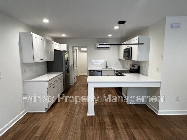 Building Photo - 1309 Hudson Ave Unit D4 Rental