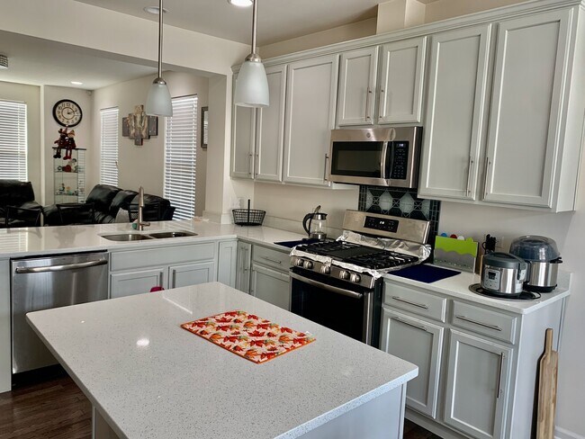 Photo - 530 Fairway Dr