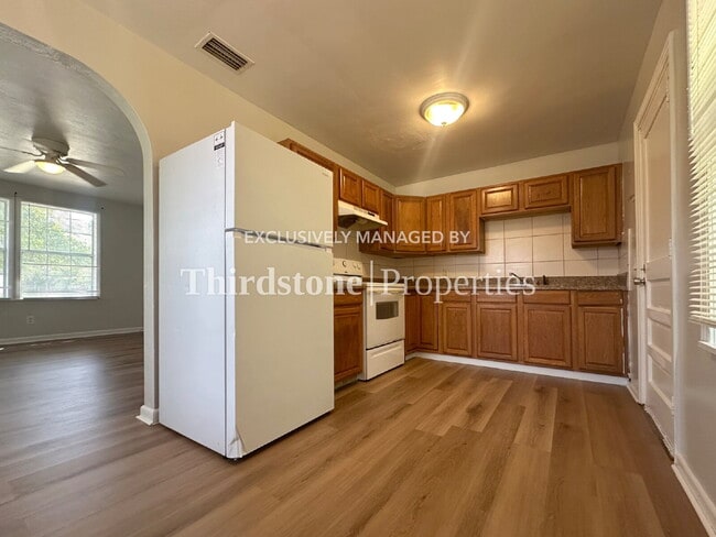 Photo - 5638 Vernon Rd