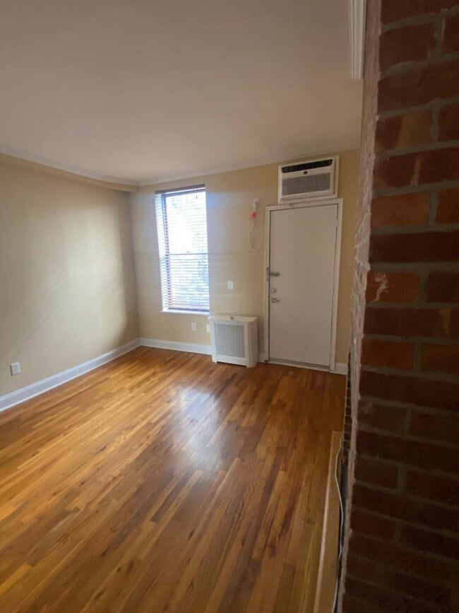 Photo - 206 Washington St Unit 2A