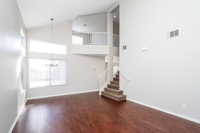 Photo - 4830 Via Maria Ct