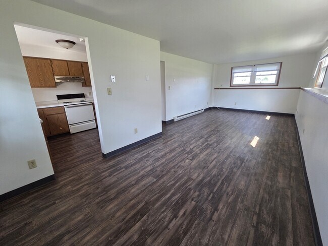 Photo - 324 Joseph St