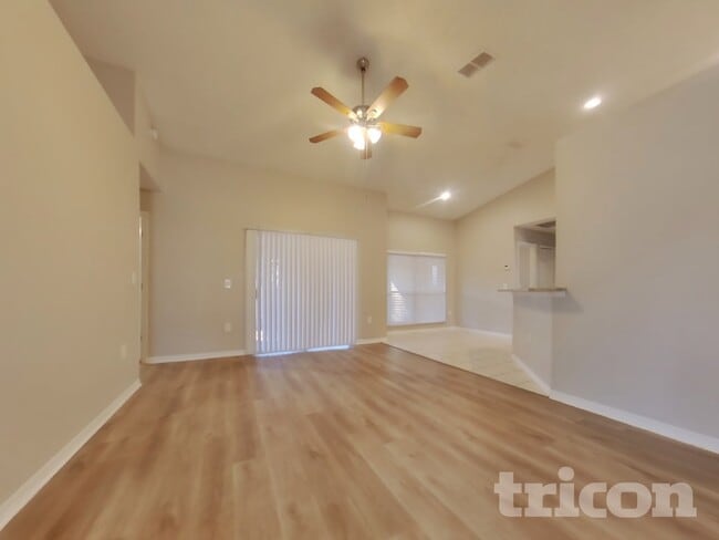 Photo - 2009 Kiwi Trail