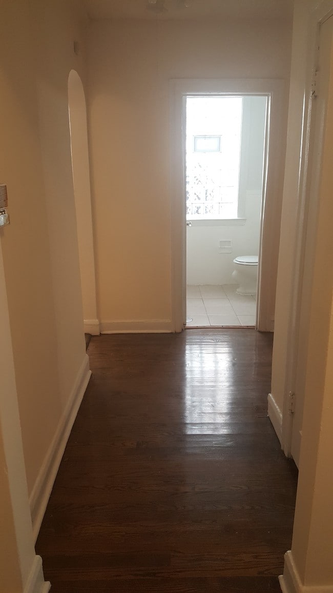 49th Street Apartments