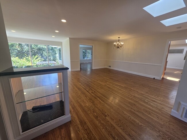 12 Kenmar Way