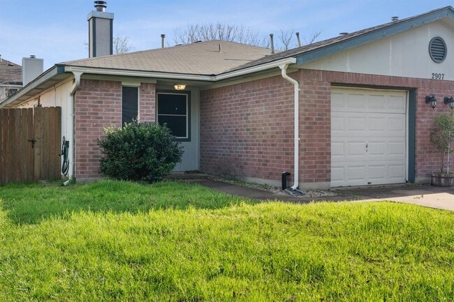 Photo - 2907 Kestrel Dr