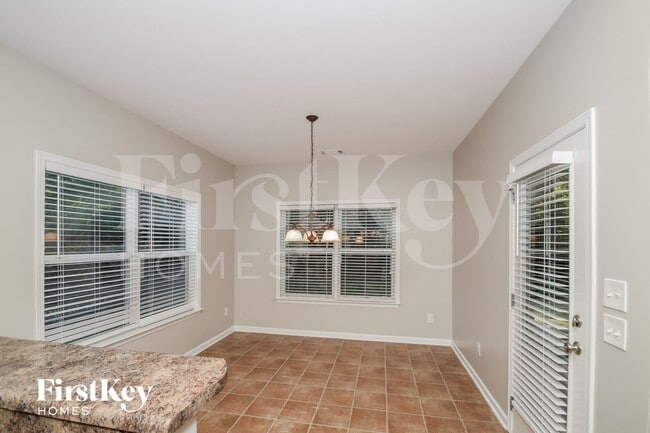 Photo - 8034 Mary Alice Way