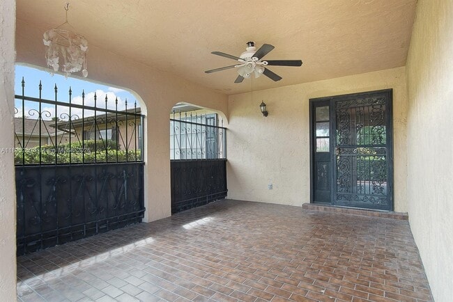 Photo - 525 SE Brookside Terrace