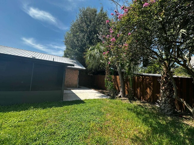Photo - 112 Woodlawn Dr