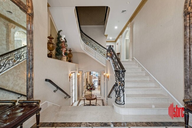 Photo - 2626 National Dr