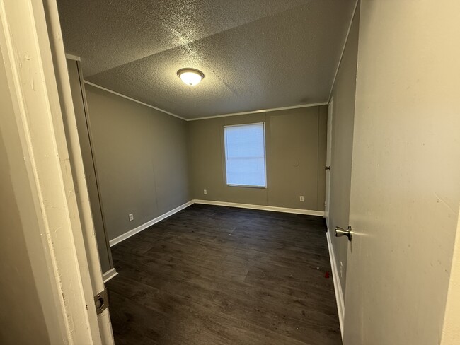 Photo - 3131 S Oliver Dr