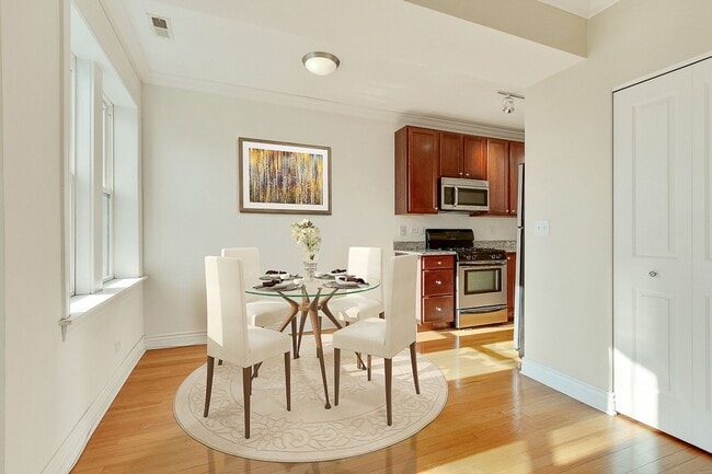 4863 N Hermitage Ave Unit 3W