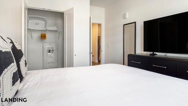 Photo - 185 Polaris Pointe Unit 1-224