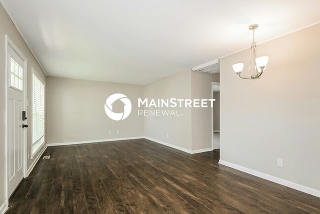 3 Bedroom Pet-Friendly Home in St Peters, MO with Main Street Renewal